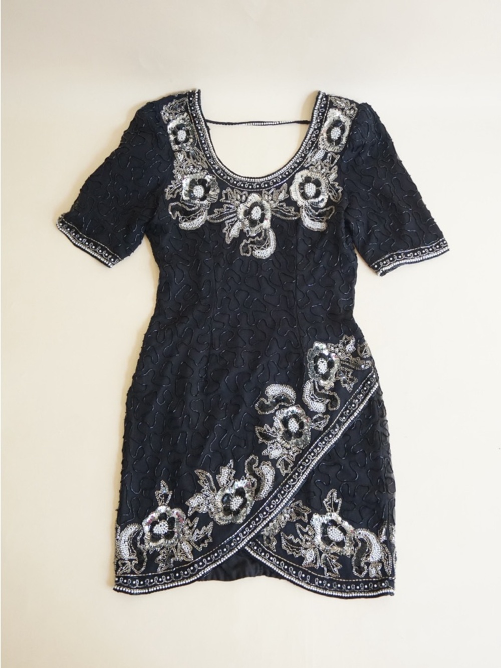 Laurence Kazar Vintage Petite Black/ White Beaded Open Back Cocktail Silk Dress